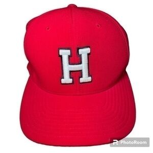 HARVARD UNIVERSITY CRIMSON RED BASEBALL CAP EMBROIDERED WHITE H, SIZE S-M
